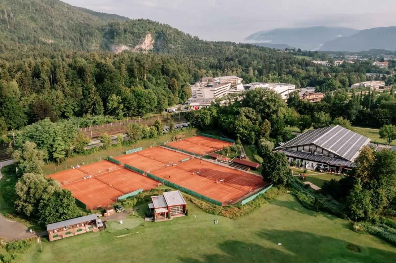 Sportpark Warmbad-Villach Bagian luar foto